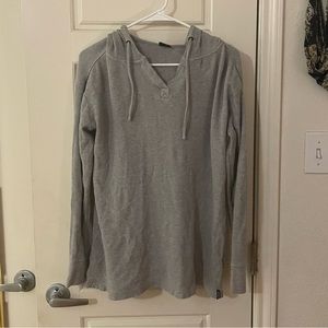 Gray patagonia pullover shirt